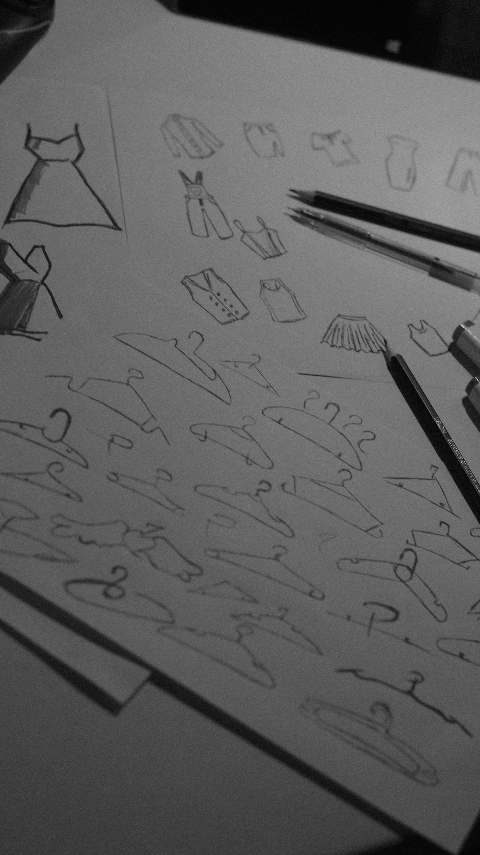 ファッションデザインのスケッチ